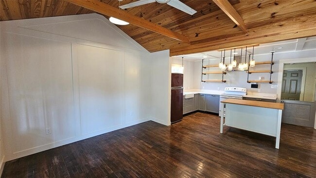 Building Photo - 1614 N Lynn St
