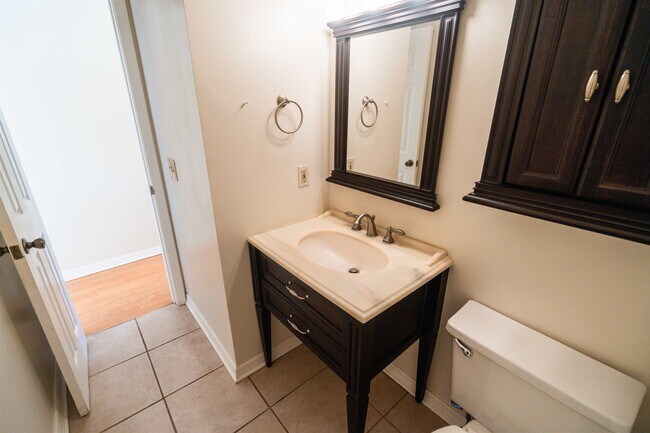 Building Photo - 1335 Airport Dr