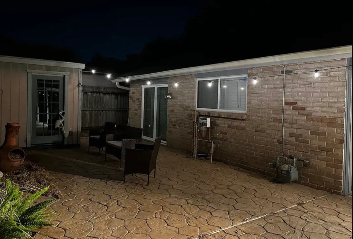 Building Photo - 8015 Windy Creek Dr