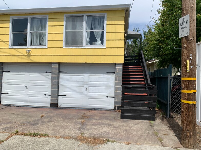 Primary Photo - 1716 Marin St