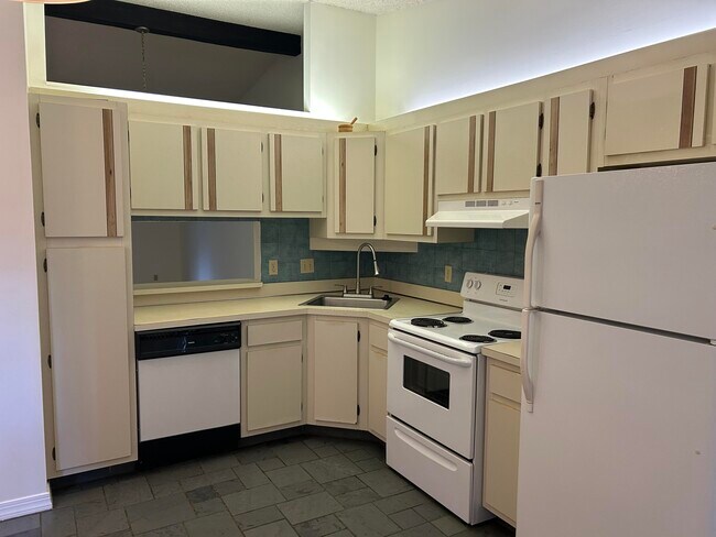 Building Photo - 4864 Sable Pine Cir
