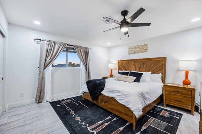 Building Photo - 131 Mescal Loop