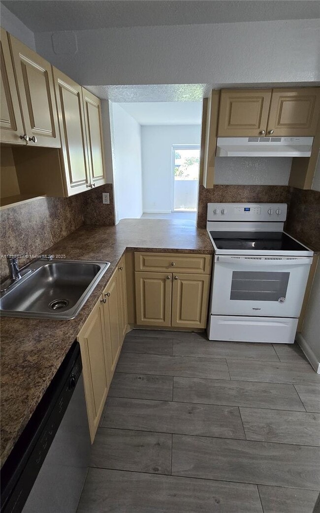 Building Photo - 11110 SW 196th St