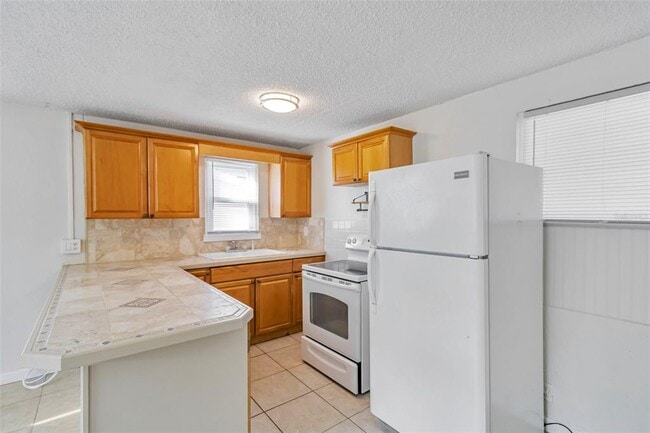 Building Photo - 809 Illinois Ave