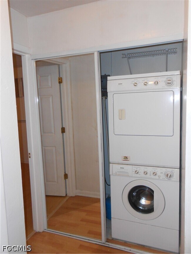 Building Photo - 52 Heath Aster Ln