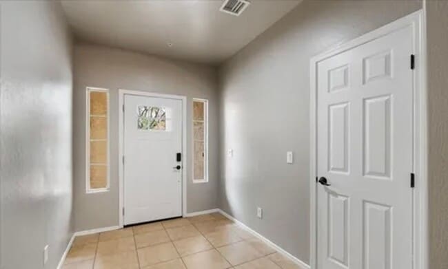Building Photo - Great Mountain Gate Home 3 bed, 2 1/2 bath home with 2 car garage Property Pros Property Manageme...