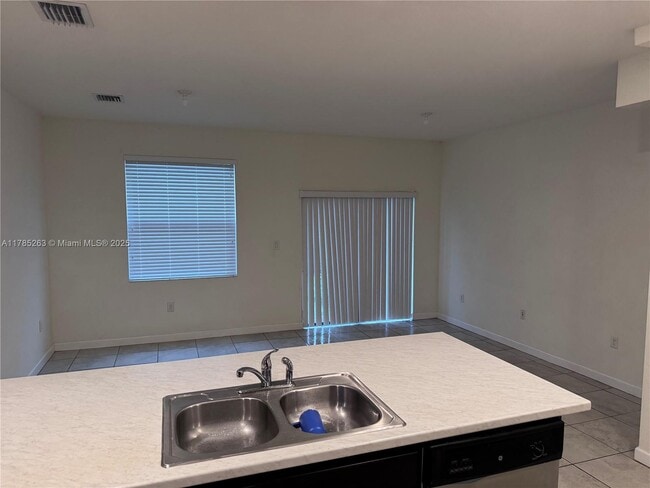 Building Photo - 11422 SW 250th St