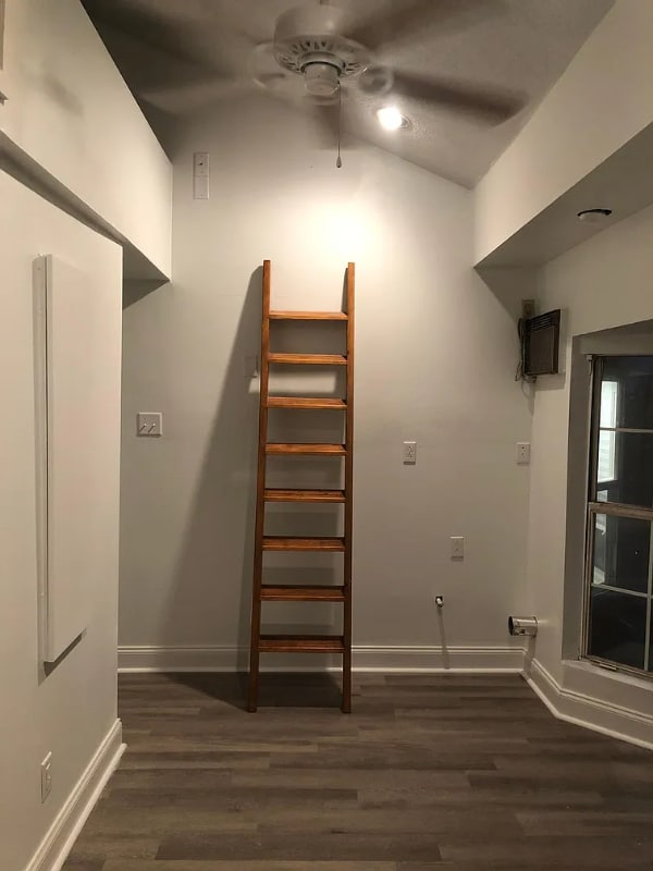 Building Photo - 1336 Helios Ave