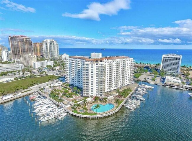 Building Photo - 1 Las Olas Cir