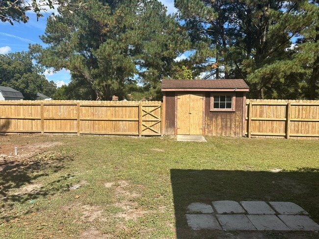 Building Photo - Fully Renovated Home with Unmatched Character