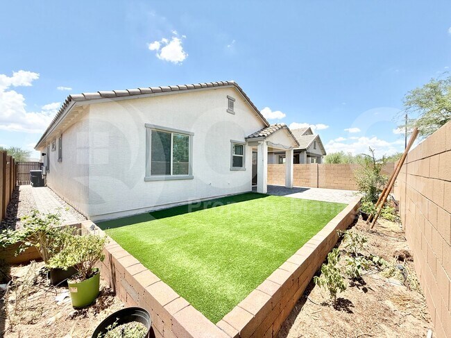 Building Photo - 25493 N 143rd Dr