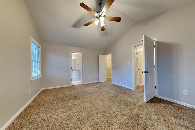 Building Photo - 3887 Spring Meadow Dr