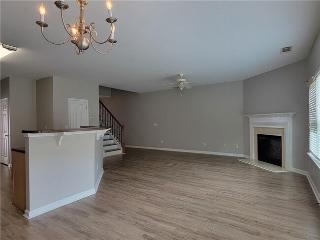 Building Photo - 4005 Labrador Way