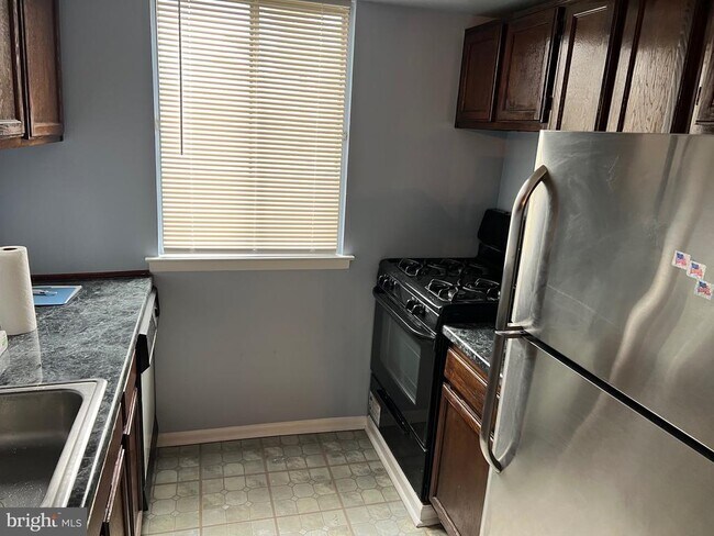 Building Photo - 9921 Bustleton Ave