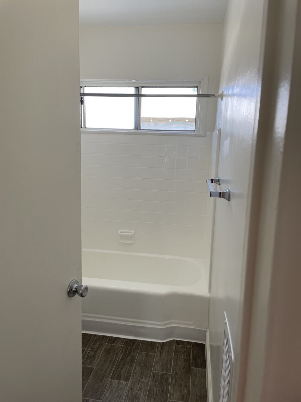 Bath entry - 12233 Vanowen St