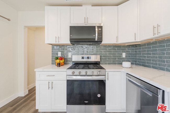 Building Photo - 1628 W 80th St