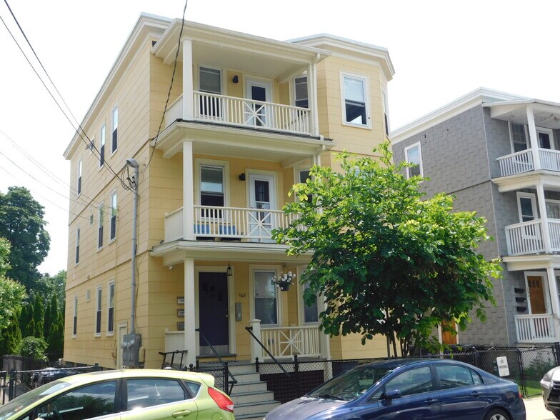 Building Photo - 142 Dudley St