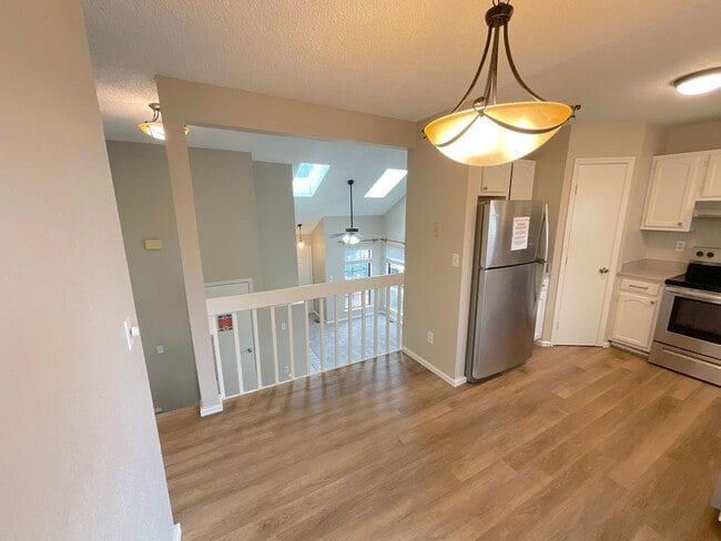 Building Photo - 8214 Steadman Dr