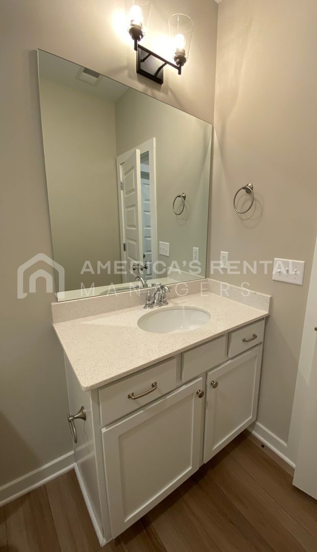 Building Photo - MOVE IN SPECIAL!! Home for Rent in Jasper, AL!!! AVAILABLE NOW!! Sign a 13 Month Lease by 7/15/26...