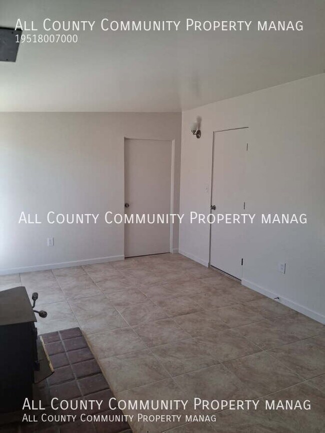 Building Photo - 6377 Hermosa Ave