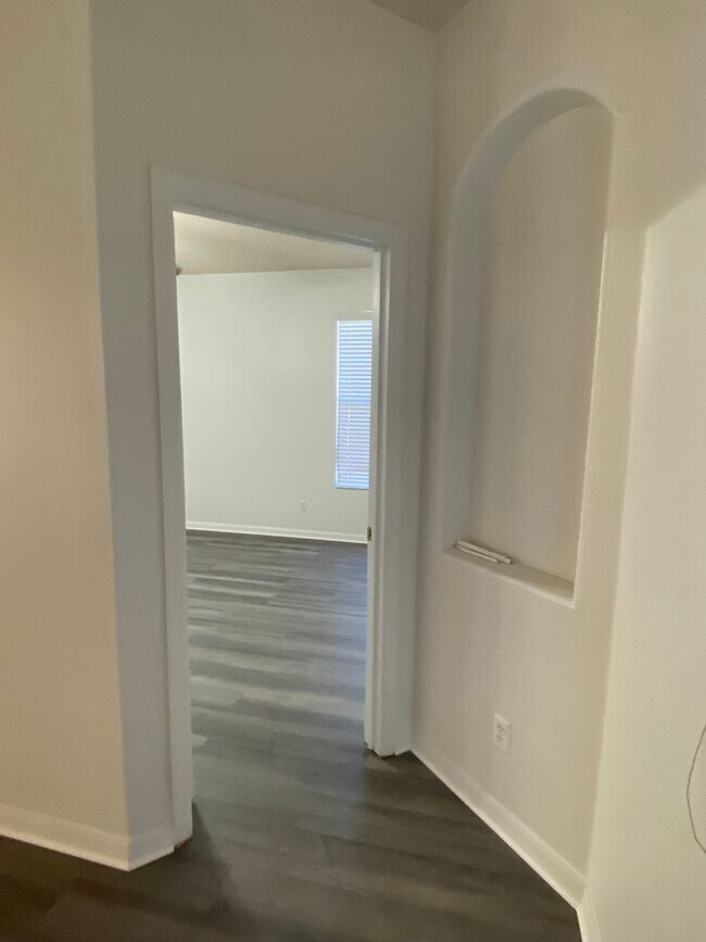 Building Photo - Pool Home for Rent