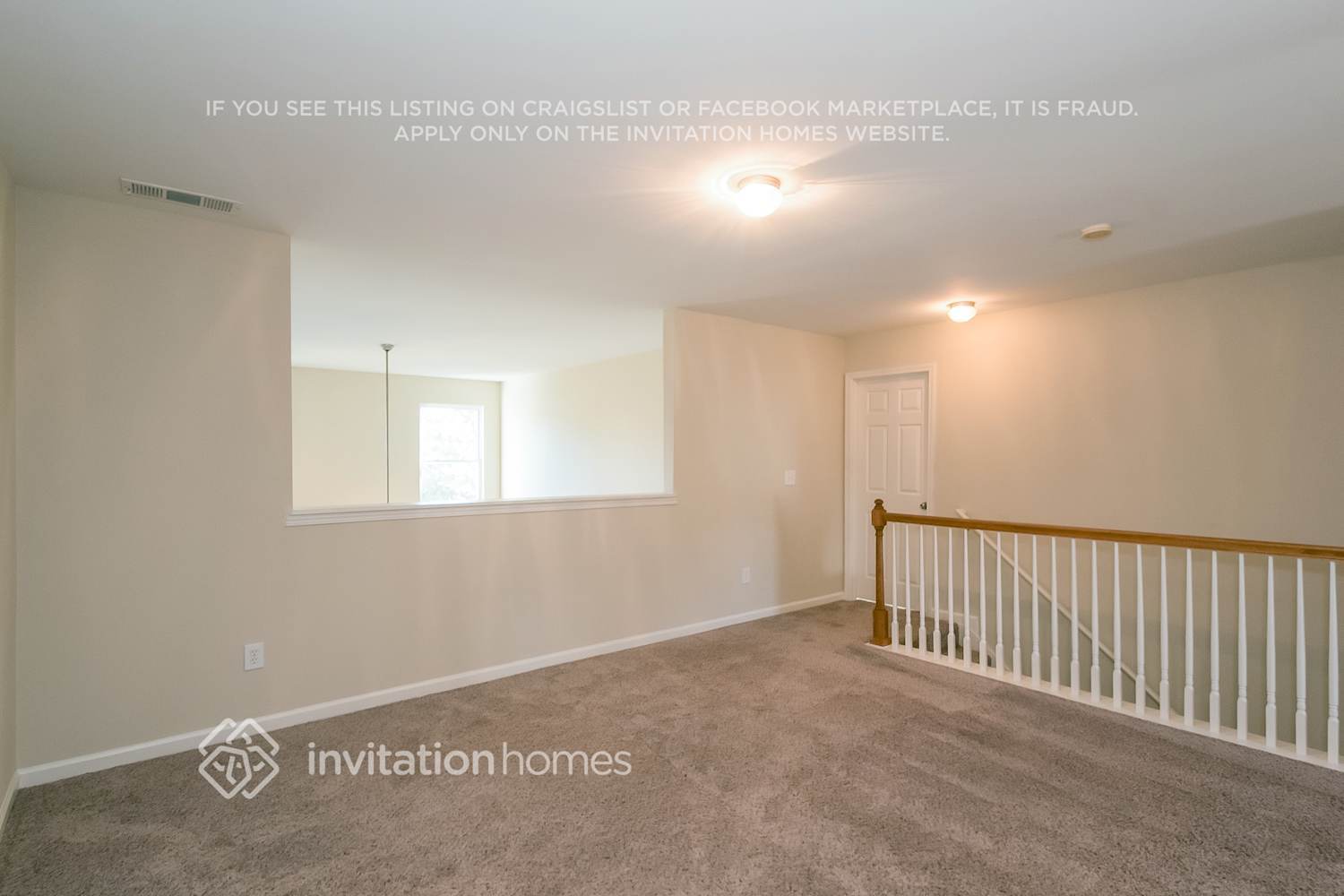 Building Photo - 330 Fairpointe Pl