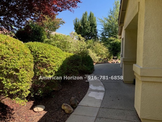 Building Photo - LEASED--Roseville Del Webb 2 bedroom plus den
