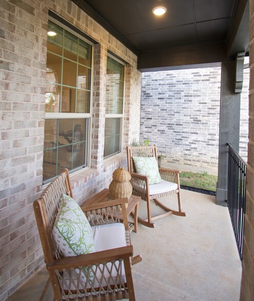 Building Photo - 2712 Big Bend Mews