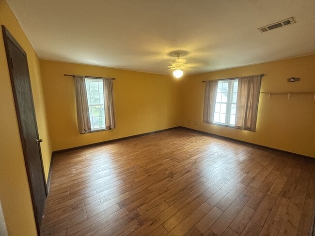 Building Photo - 1185 Eller Wood Dr