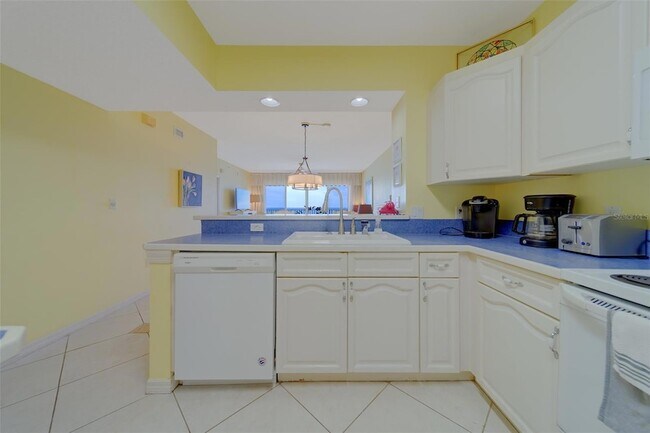 Building Photo - 16450 Gulf Blvd