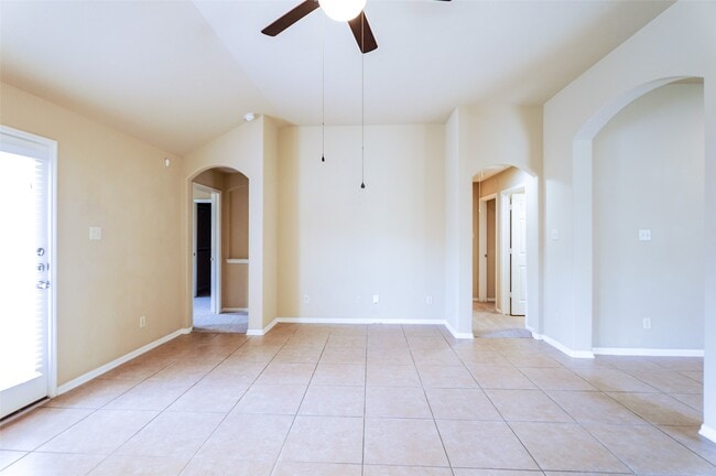 Building Photo - 20622 Sage Rain Ct