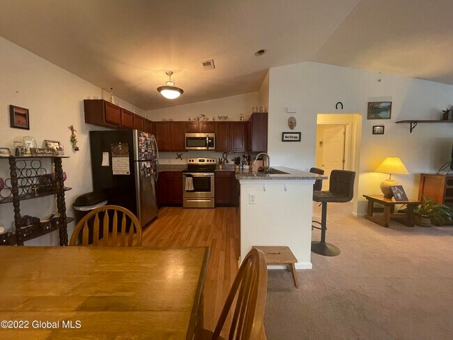 Building Photo - 15 Kempton Pl