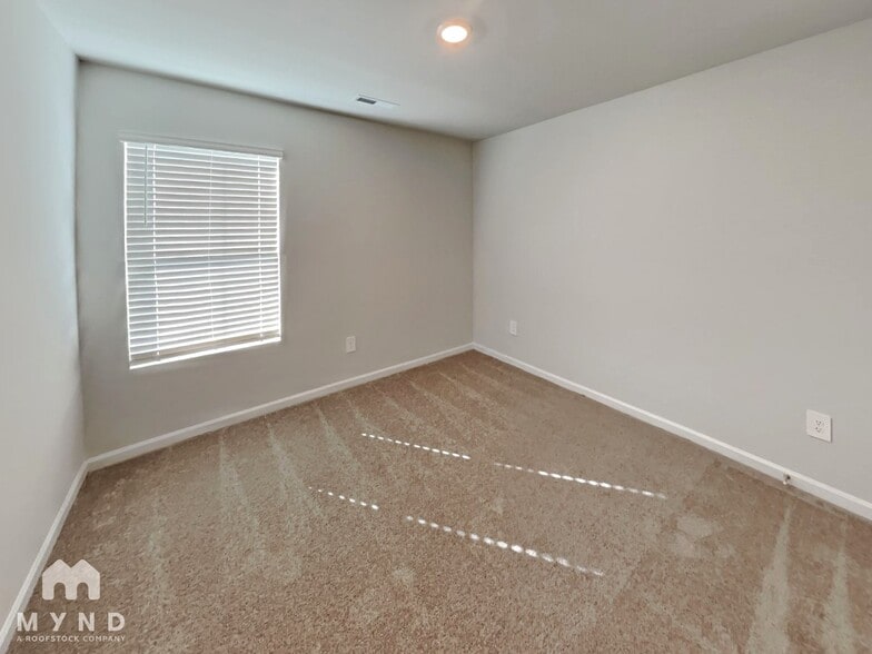 Building Photo - 159 Olde Hearth Rd