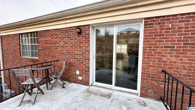 Building Photo - 3421 Sandner Ct