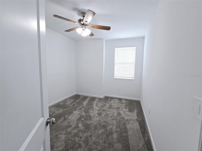 Building Photo - 7649 Stone Crk Trl