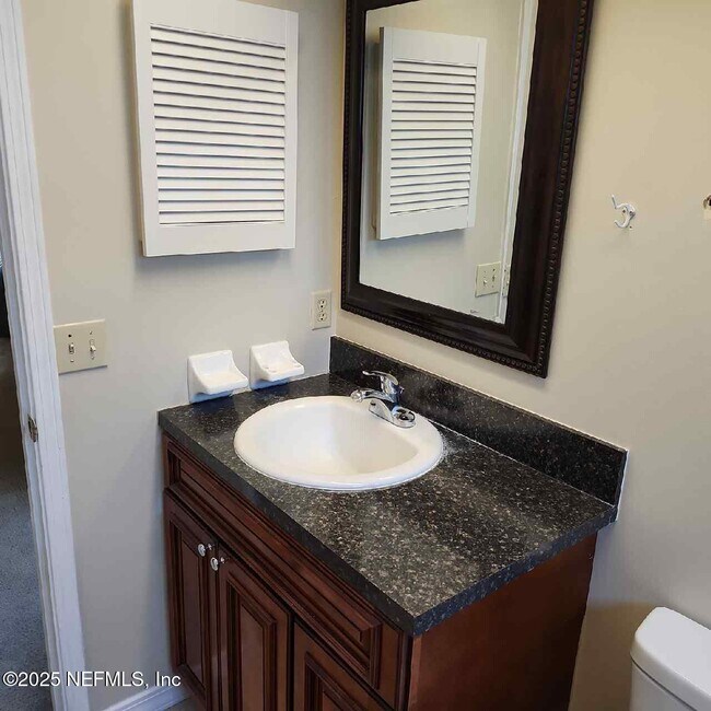 Building Photo - 2210 Captain Kidd Dr