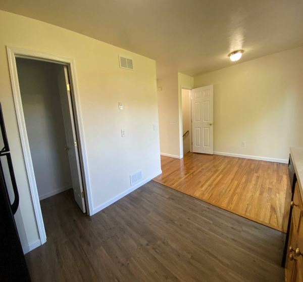 Building Photo - 204 Betsinger Rd