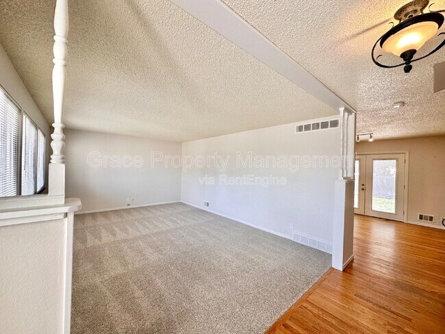 Building Photo - 1762 Ura Ln