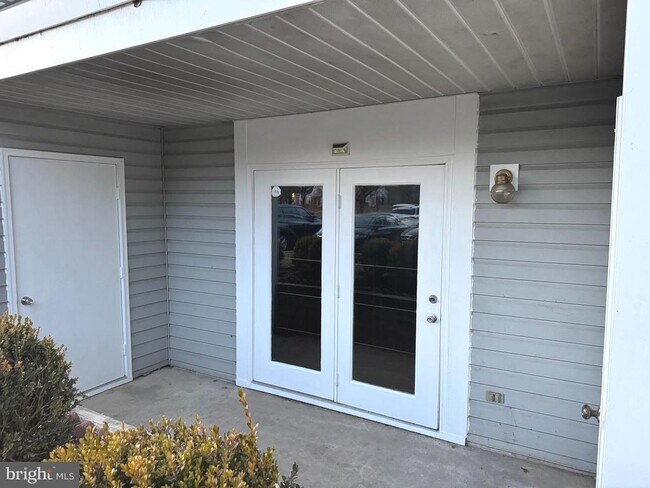 Building Photo - 12201 St Peter Ct