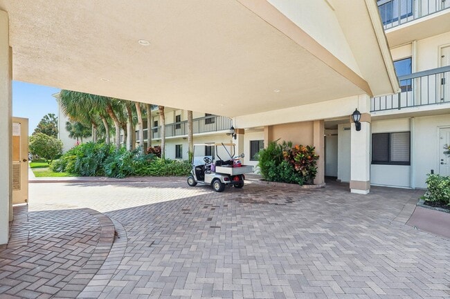Building Photo - 1601 Marina Isle Way