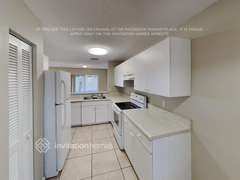 Building Photo - 9283 NW 55th St