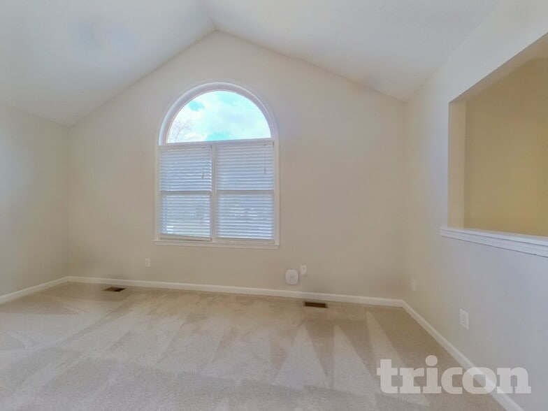 Building Photo - 3 Misty Ridge Pl