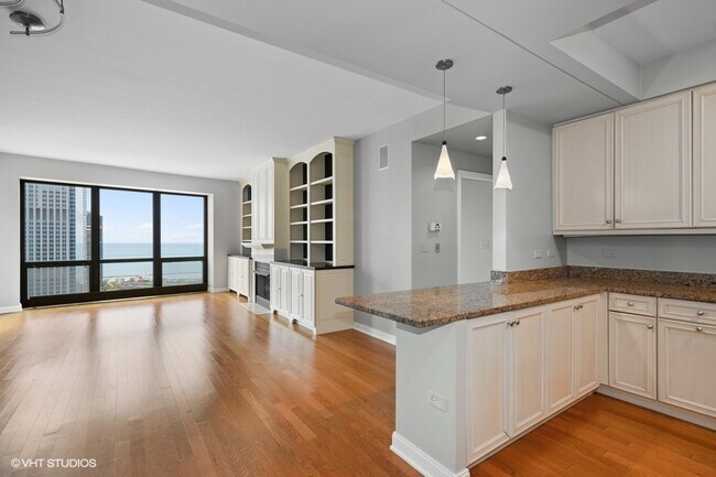 Building Photo - 130 N Garland Ct