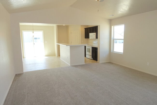 Building Photo - New 3-Bedroom Home in Kuna!