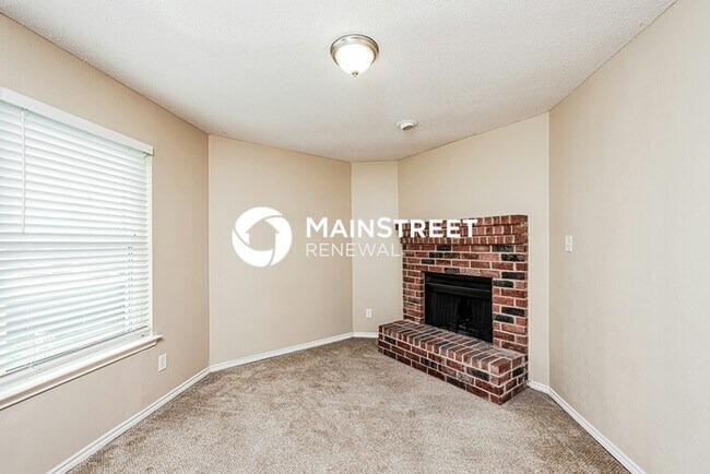 Building Photo - 4 Bedroom Pet-Friendly Home in Mesquite, TX with Main Street Renewal
