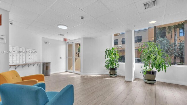 Building Photo - 120 Douglas Rd