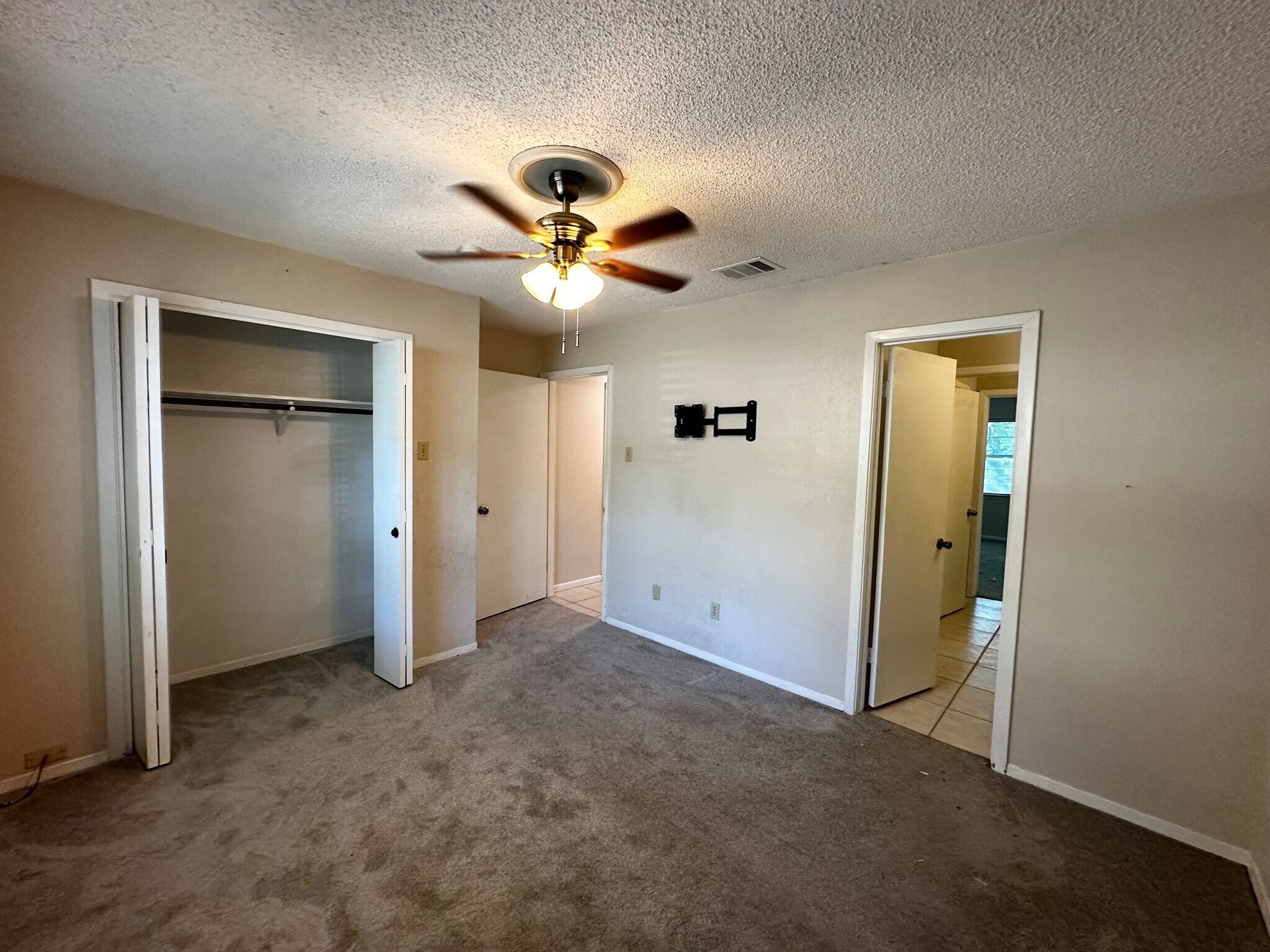 Building Photo - 8507 Bosque Blvd