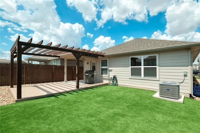 Building Photo - 104 Dunlin Ln
