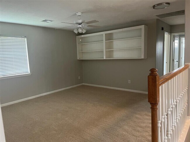 Building Photo - 1123 Elmgrove Park Ln