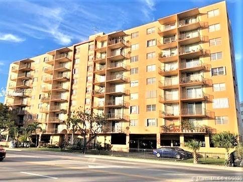 Building Photo - 1465 NE 121st St